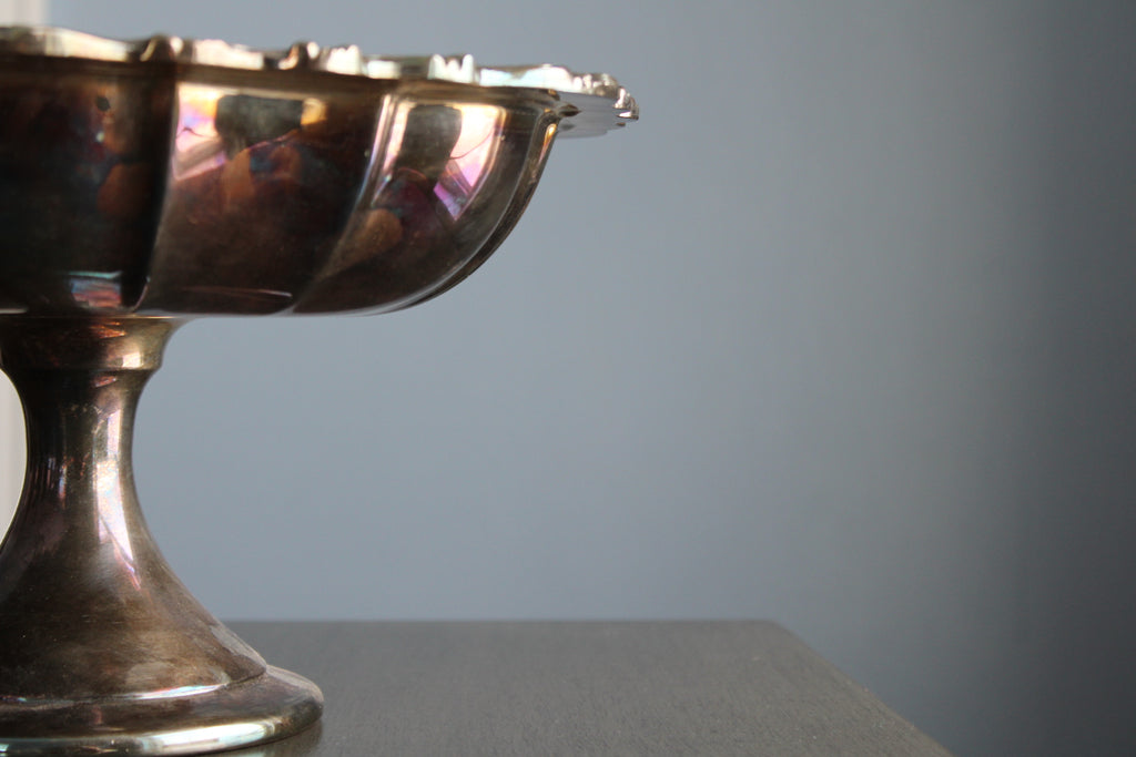 Pedestal Dish