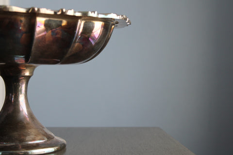 Pedestal Dish